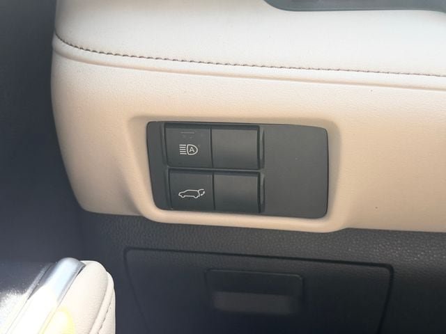 Certified 2025 Toyota Highlander XLE AWD/4WD image 28