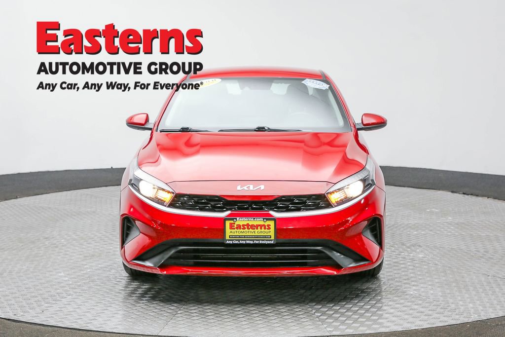 Used 2023 Kia Forte LXS image 2