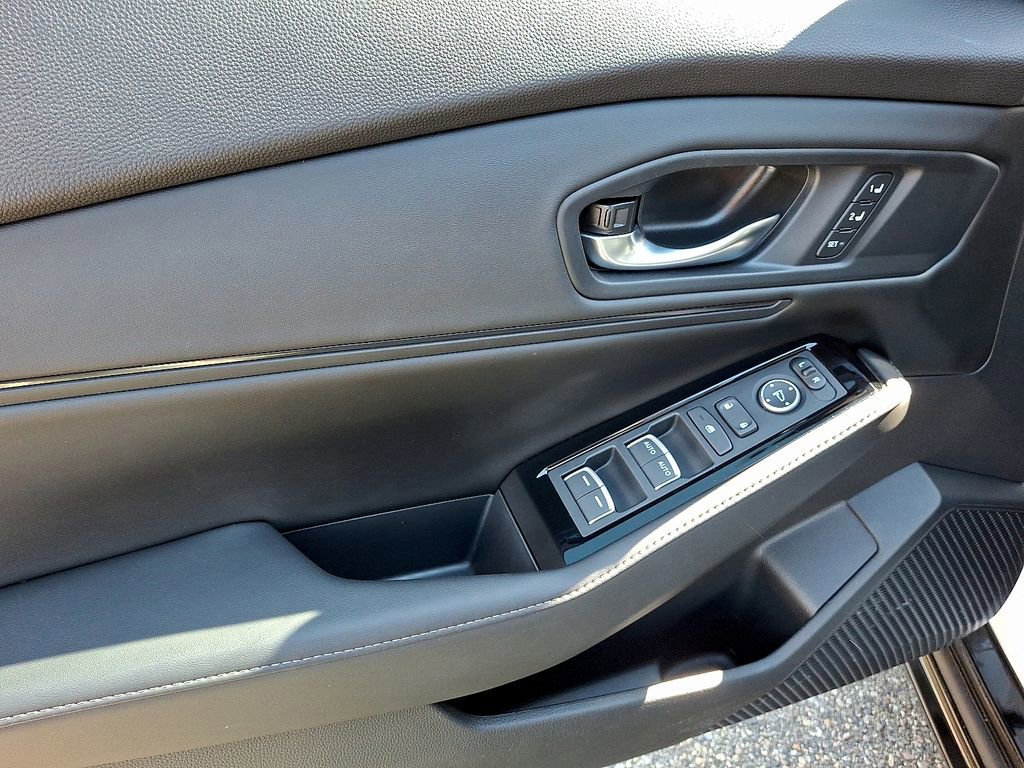 Used 2024 Honda Accord Touring image 13