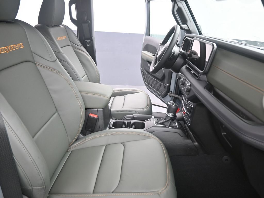 New 2026 Jeep Gladiator Mojave AWD/4WD image 27