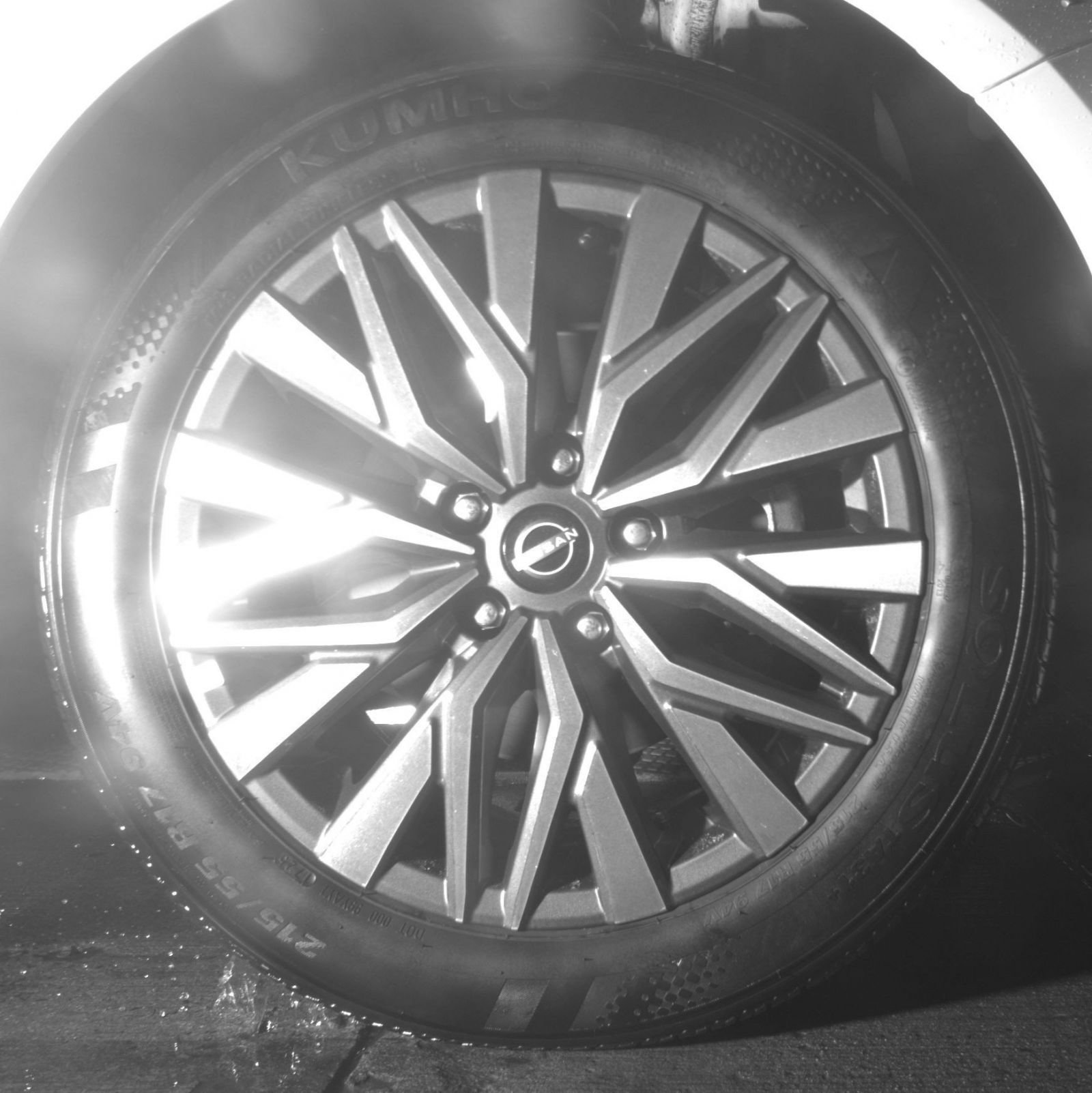 Used 2025 Nissan Altima 2.5 SV FWD image 16