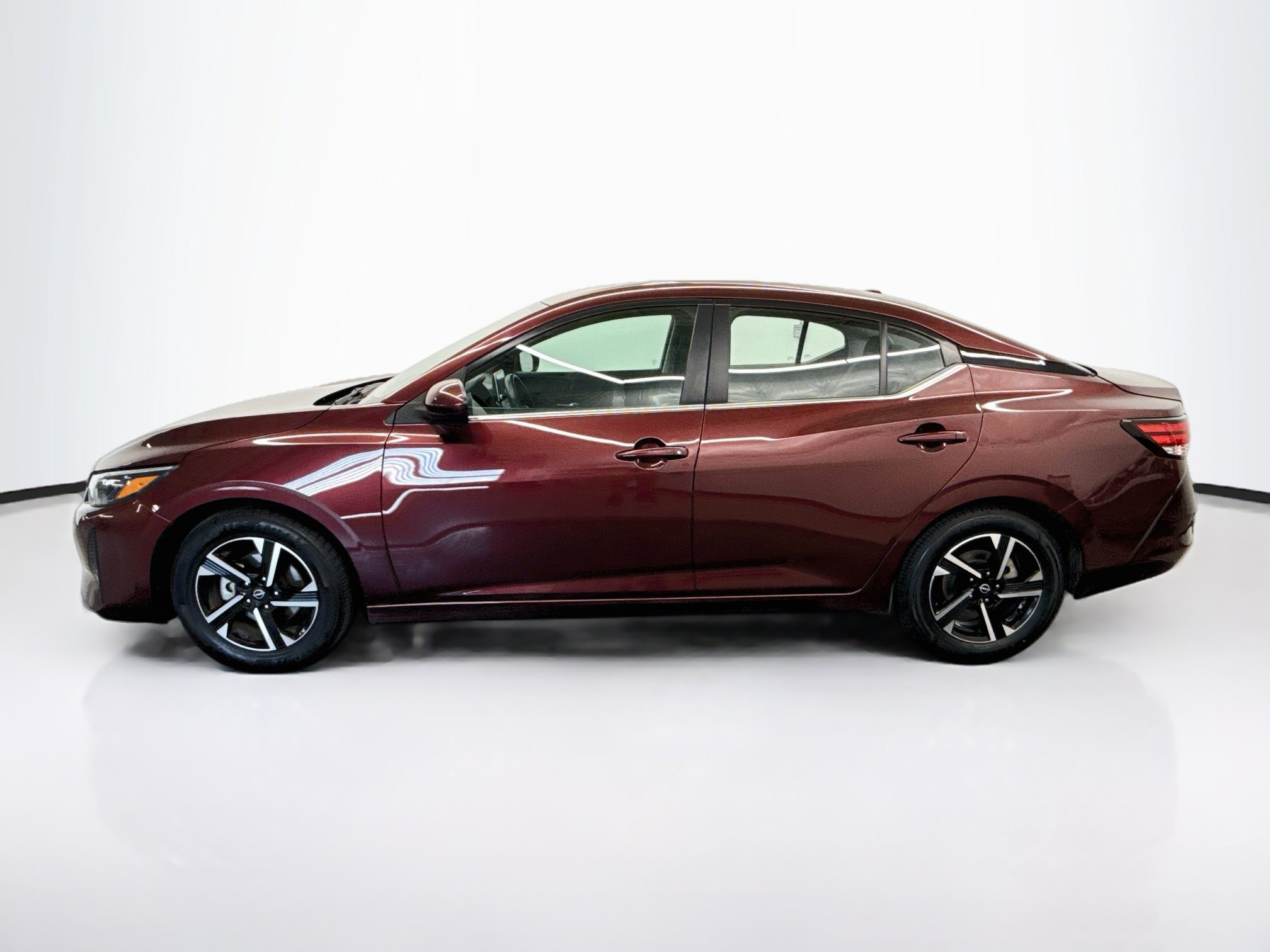 Used 2024 Nissan Sentra SV FWD image 4