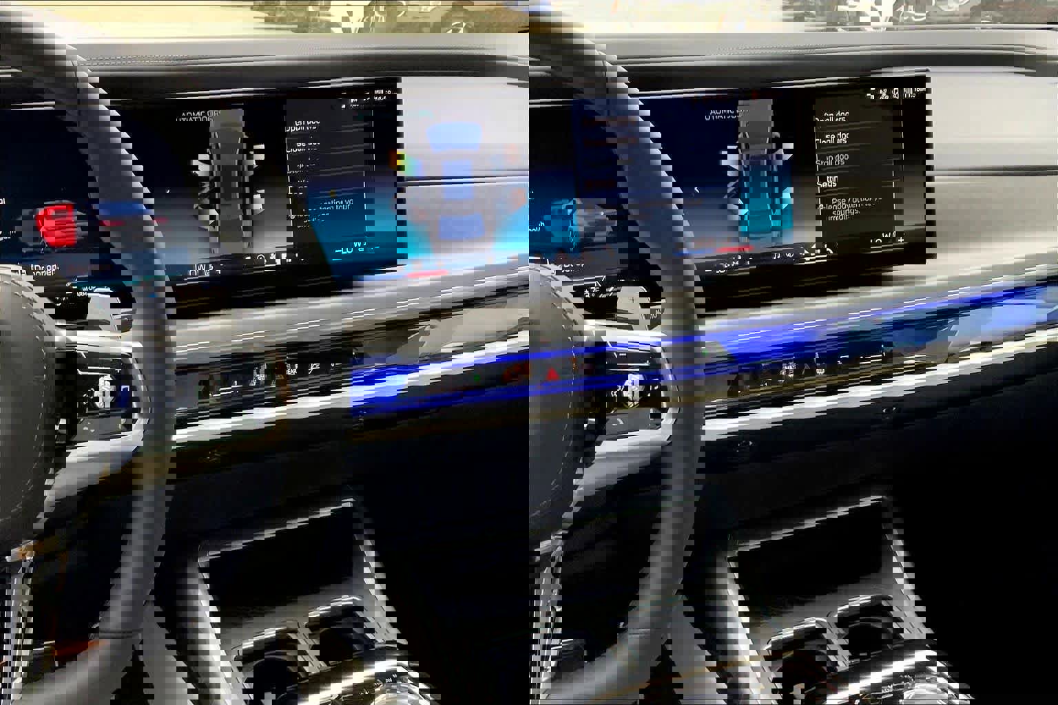 Certified 2025 BMW 760i xDrive w/ Executive Package AWD/4WD image 6