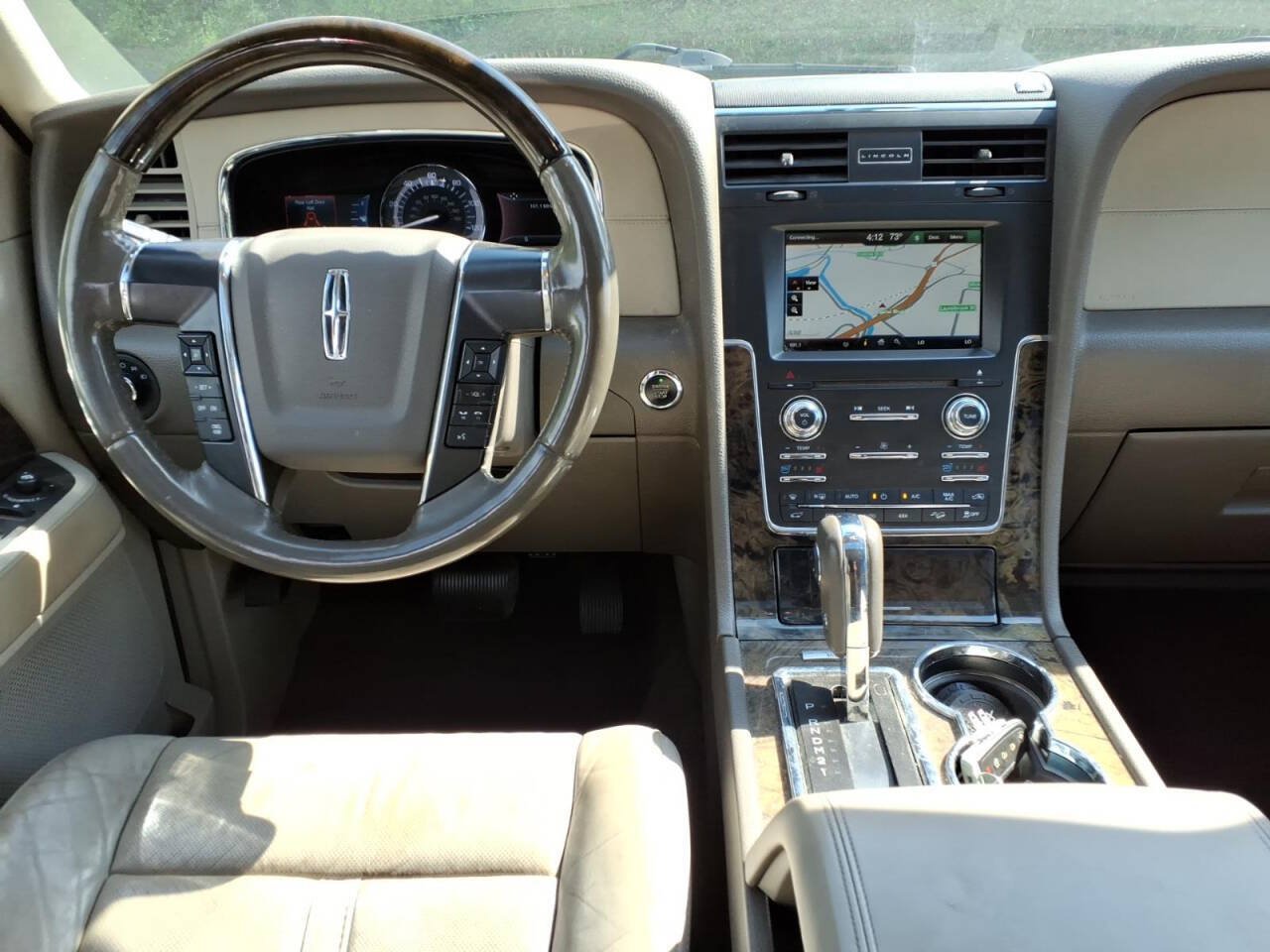 Used 2015 Lincoln Navigator 4WD image 13