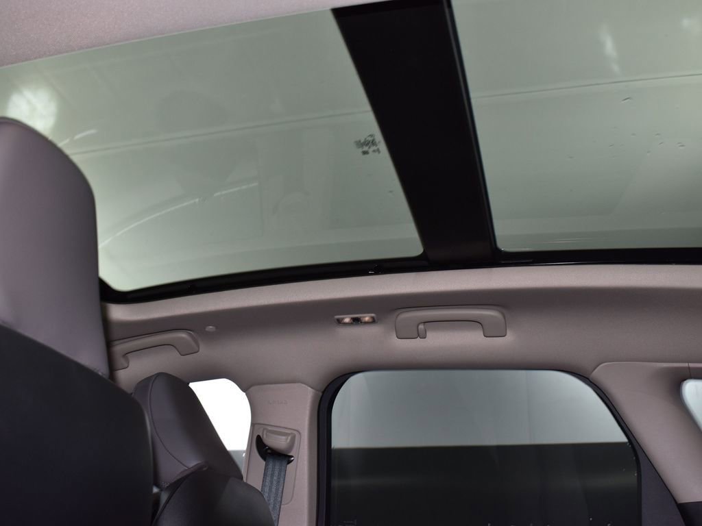 New 2025 Lincoln Corsair Grand Touring w/ Equipment Group 301A image 23