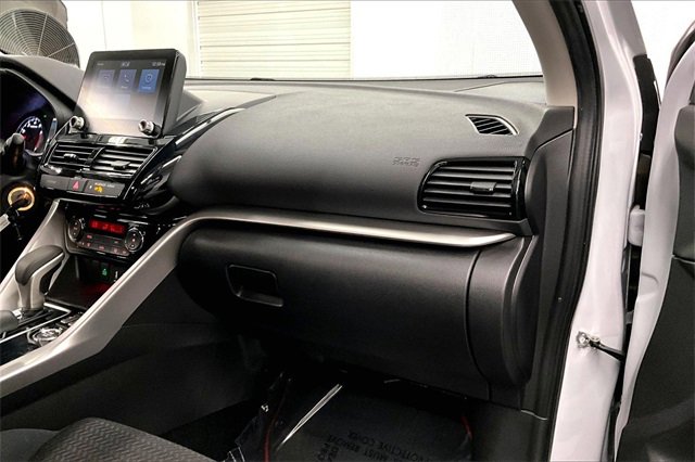 Used 2023 Mitsubishi Eclipse Cross SE image 16