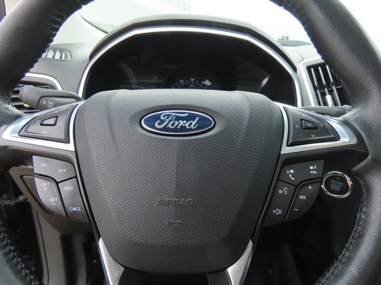 Used 2017 Ford Edge Titanium w/ Equipment Group 302A FWD image 28