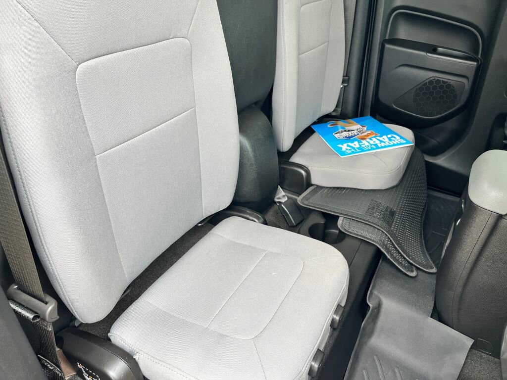 Used 2018 Chevrolet Colorado W/T image 27