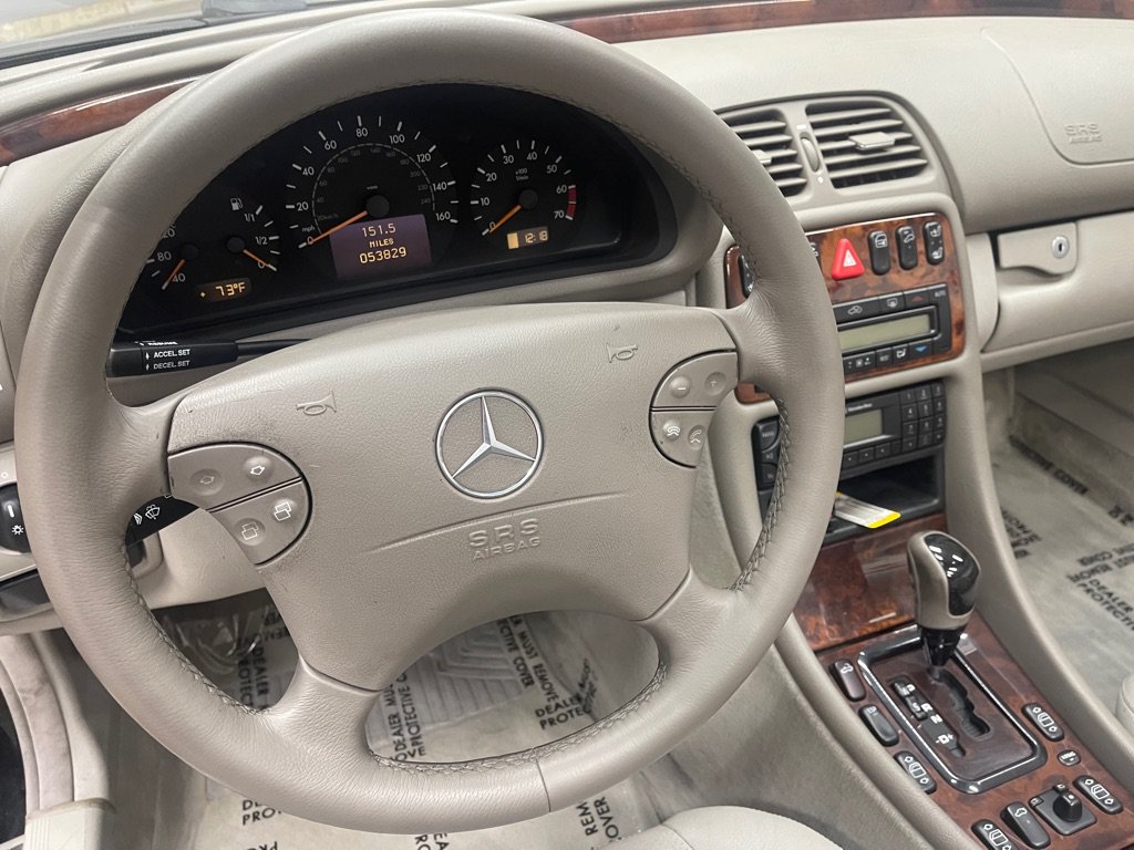Used 2002 Mercedes-Benz CLK 320 Cabriolet image 21