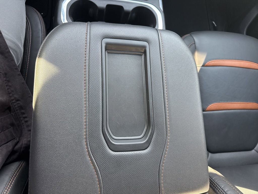 Used 2022 GMC Sierra 2500 AT4 image 39