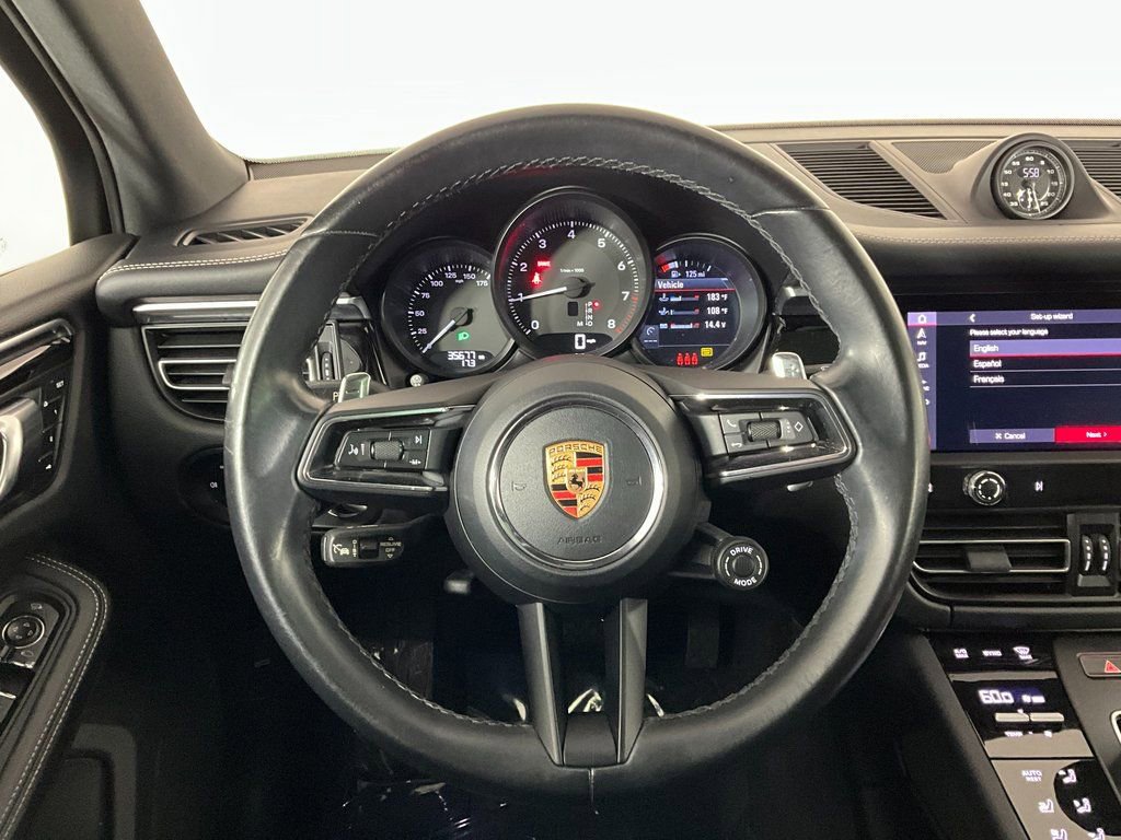 Used 2023 Porsche Macan Turbo image 11