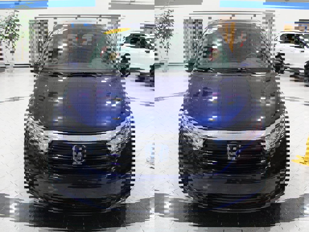 Used 2023 Honda Odyssey EX-L image 2