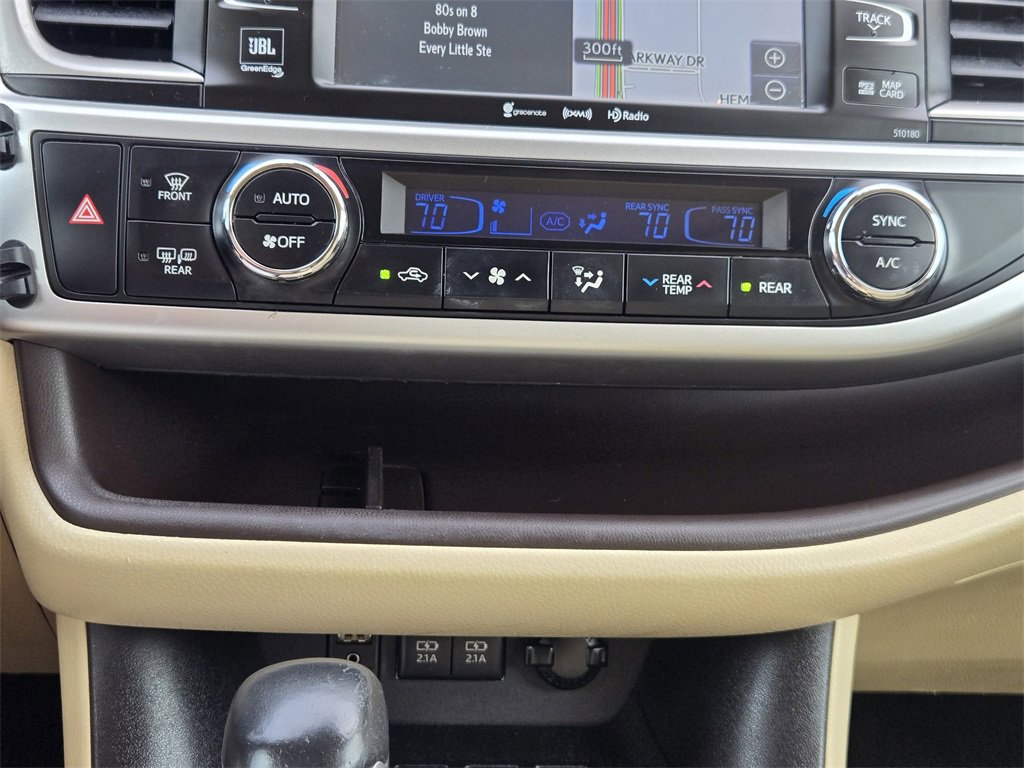 Used 2018 Toyota Highlander Limited Platinum image 21