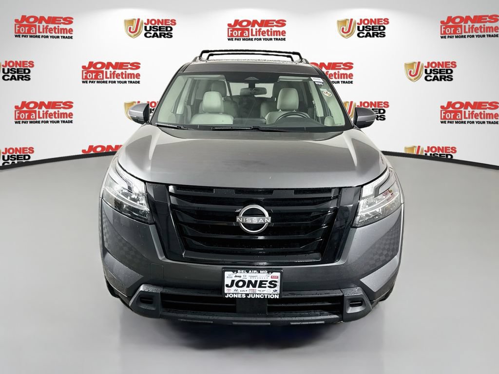 Certified 2022 Nissan Pathfinder SV w/ SV Premium Package AWD/4WD image 13