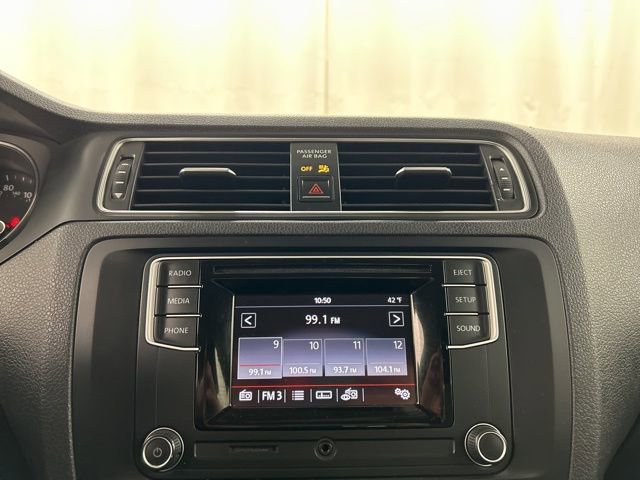 Used 2017 Volkswagen Jetta S image 10