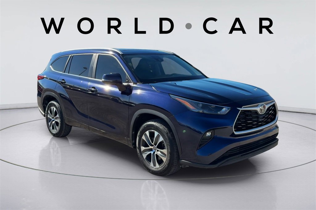 Used 2023 Toyota Highlander XLE
