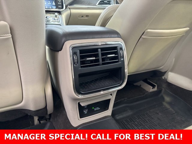 Used 2019 Lincoln Continental Select image 22