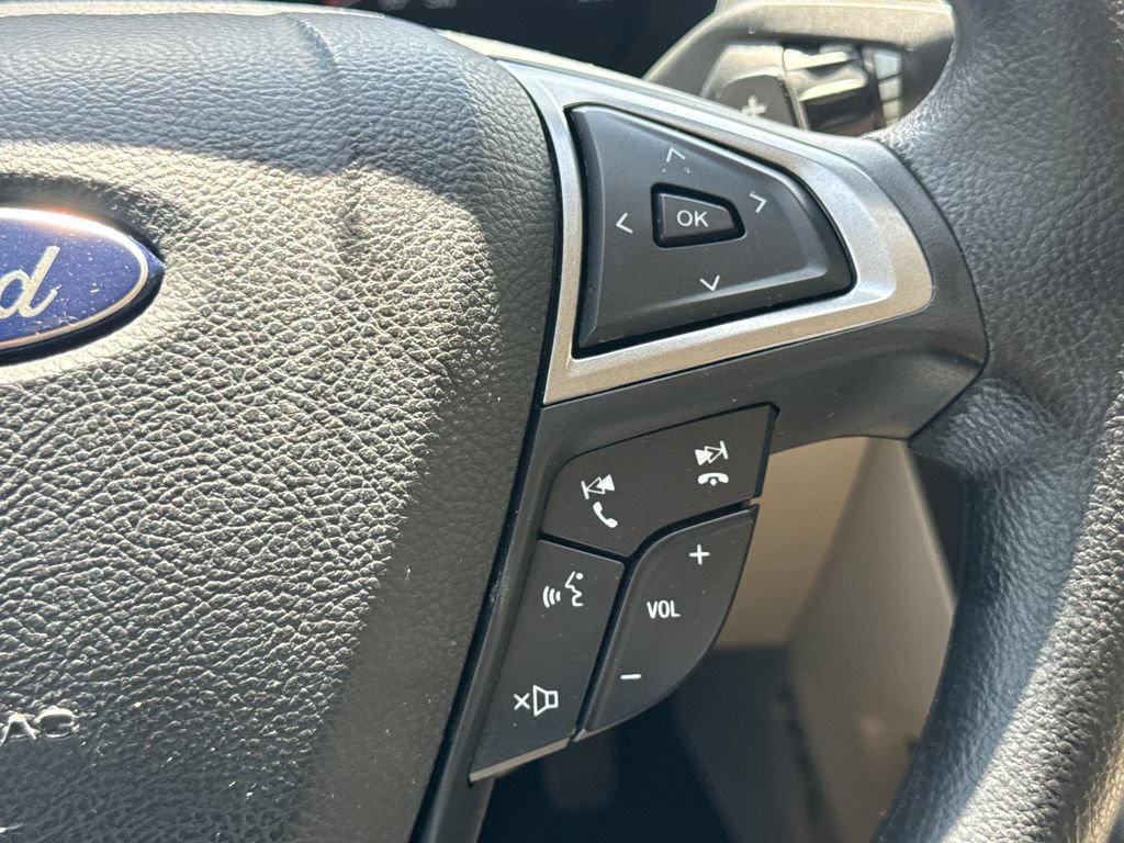 Used 2017 Ford Fusion SE w/ Fusion SE Technology Package FWD image 28