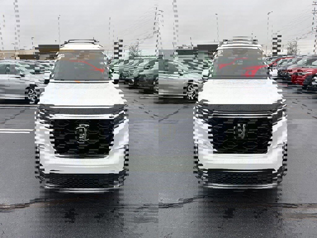 Used 2025 Honda Pilot Touring image 26
