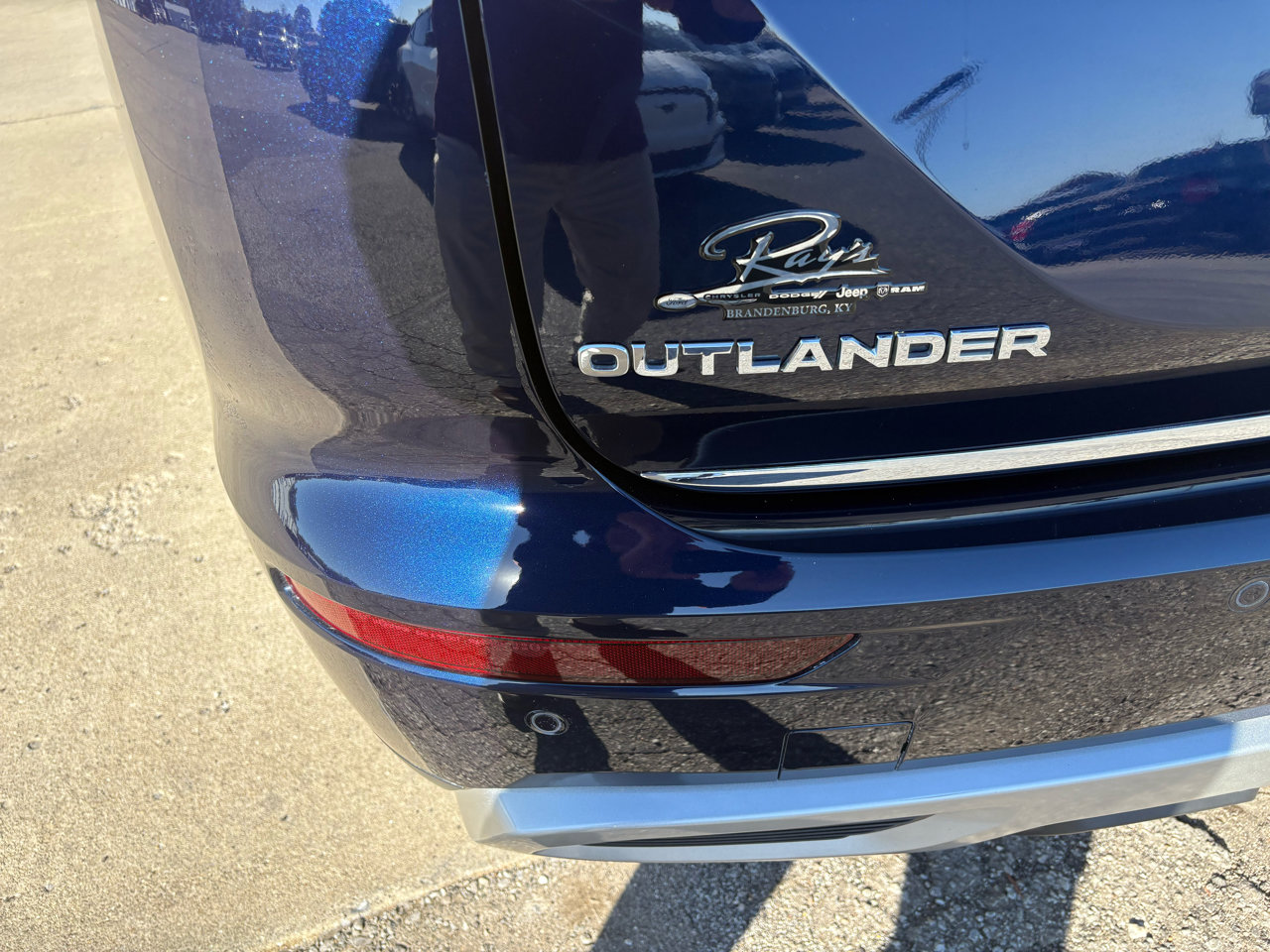 Used 2022 Mitsubishi Outlander SE image 9