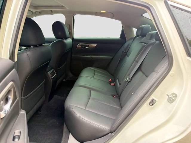 Used 2015 Nissan Altima 3.5 SL FWD image 19