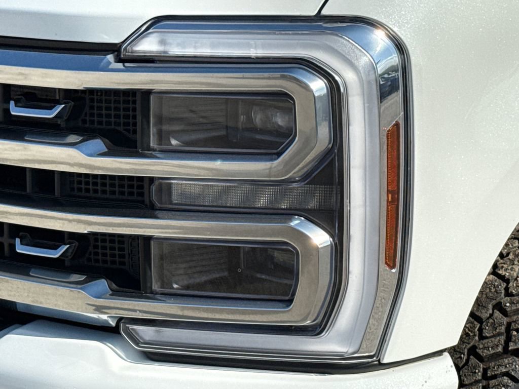 Used 2024 Ford F250 Platinum image 4