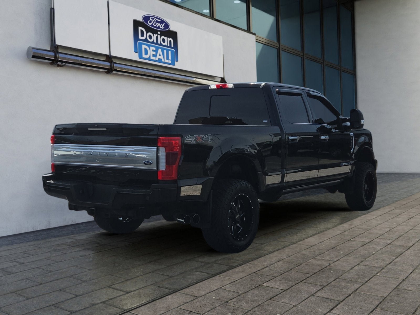 Used 2019 Ford F250 Limited AWD/4WD image 3