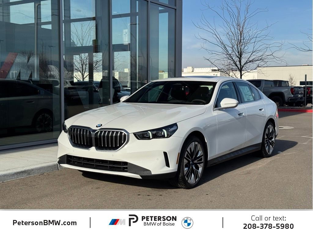 New 2026 BMW 530i xDrive w/ Premium Package