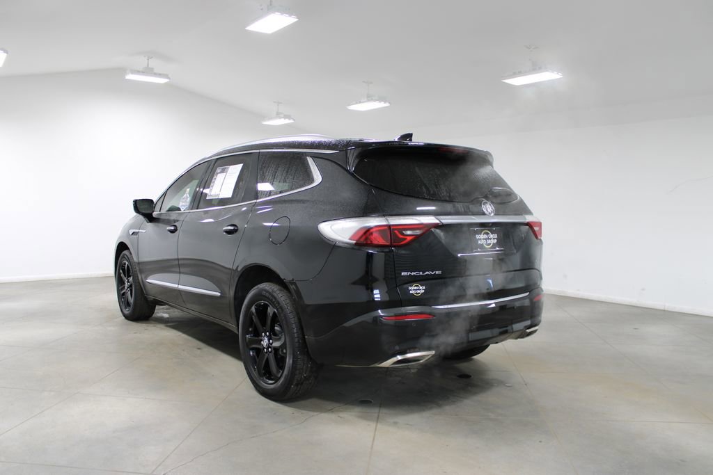 Used 2024 Buick Enclave Essence w/ Sport Touring Edition image 7