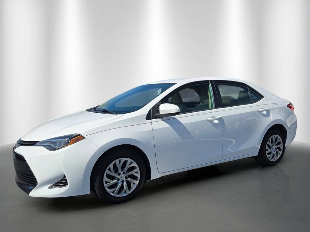 Used 2019 Toyota Corolla LE FWD image 2