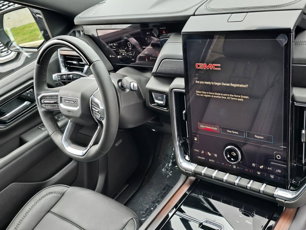 New 2026 GMC Yukon XL Denali w/ Denali Reserve Package image 10