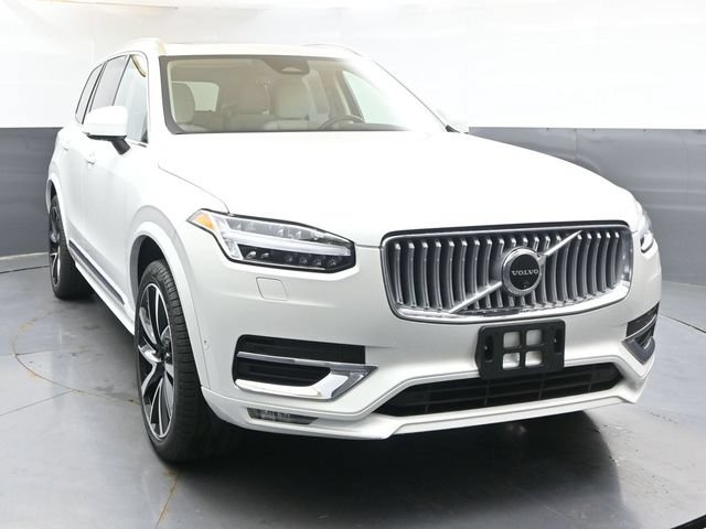 Used 2025 Volvo XC90 B5 Plus w/ Protection Package Premier AWD/4WD image 8