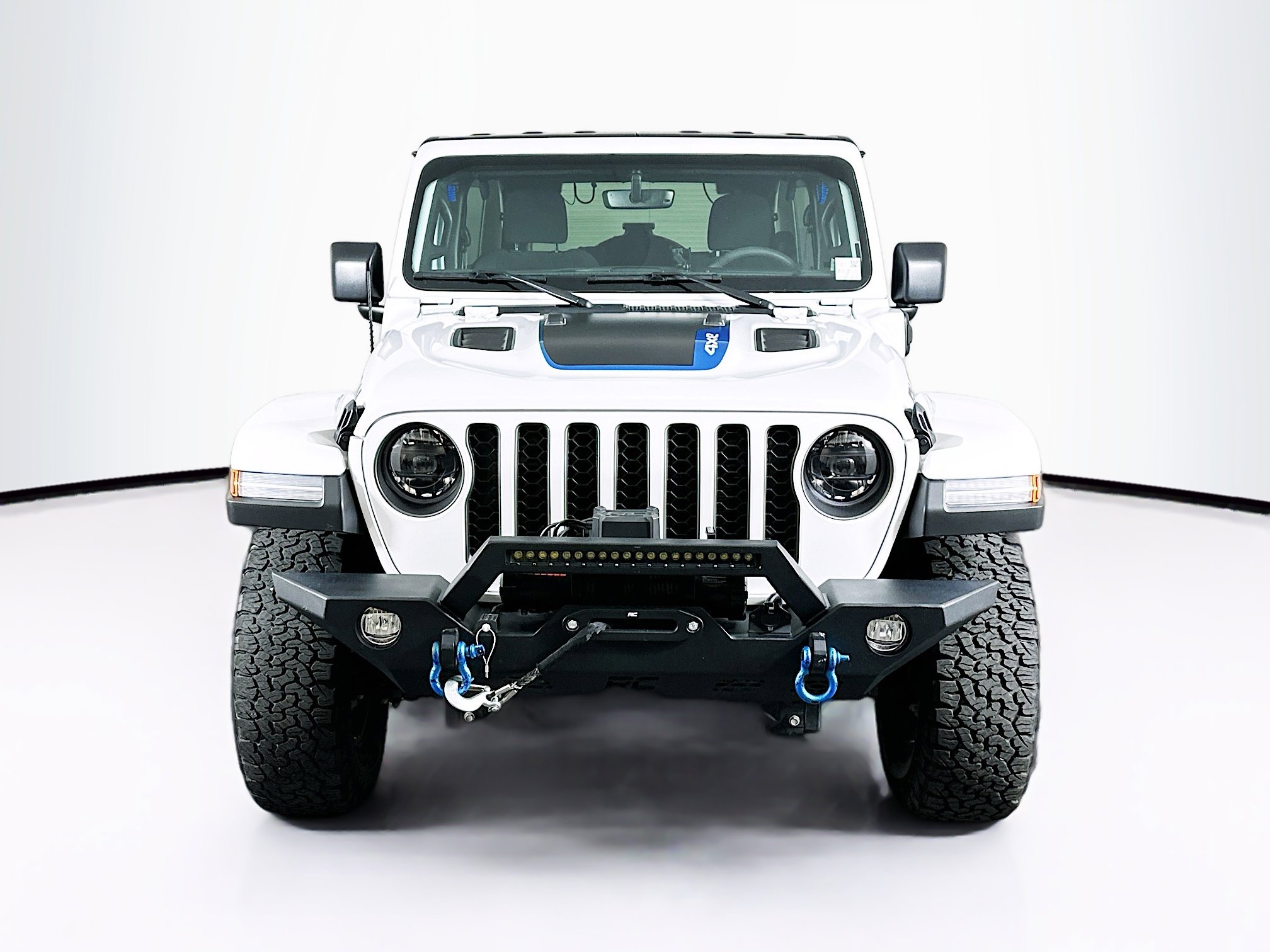 Used 2023 Jeep Wrangler Unlimited Rubicon 4xe AWD/4WD image 2