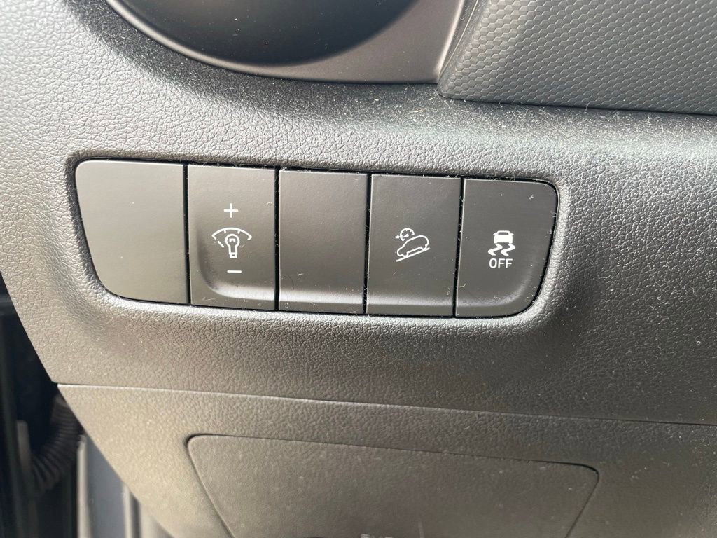 Used 2023 Hyundai Kona SEL image 22