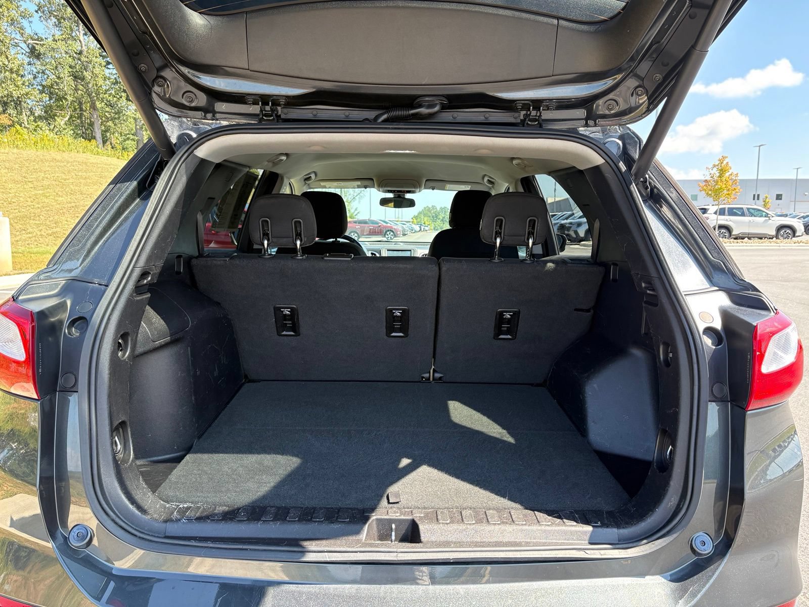 Used 2018 Chevrolet Equinox LT AWD/4WD image 12