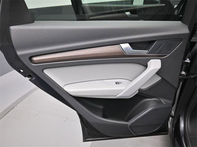 Used 2023 Audi Q5 2.0T Premium w/ Convenience Package image 30