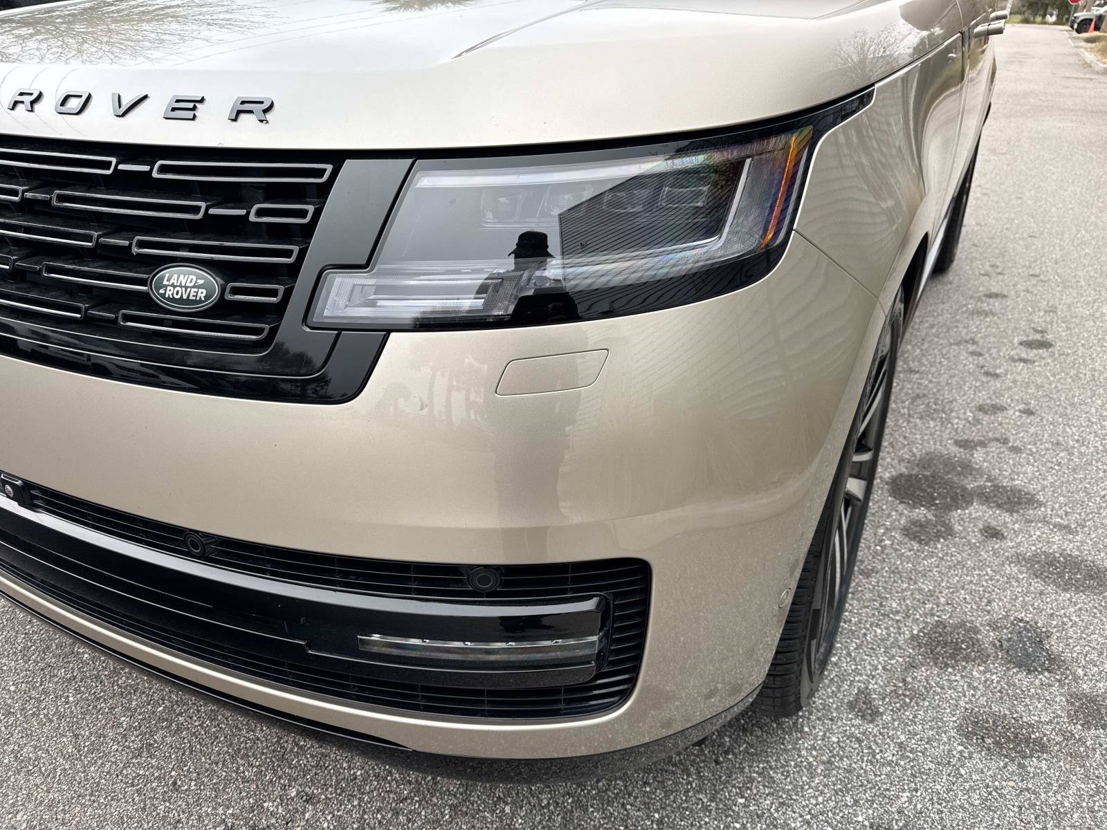 Certified 2023 Land Rover Range Rover Autobiography AWD/4WD image 9