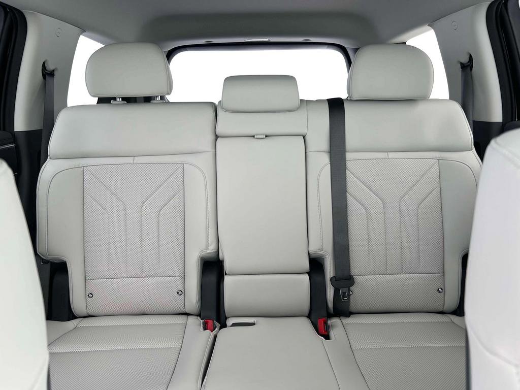 New 2026 Hyundai Santa Fe SEL image 17