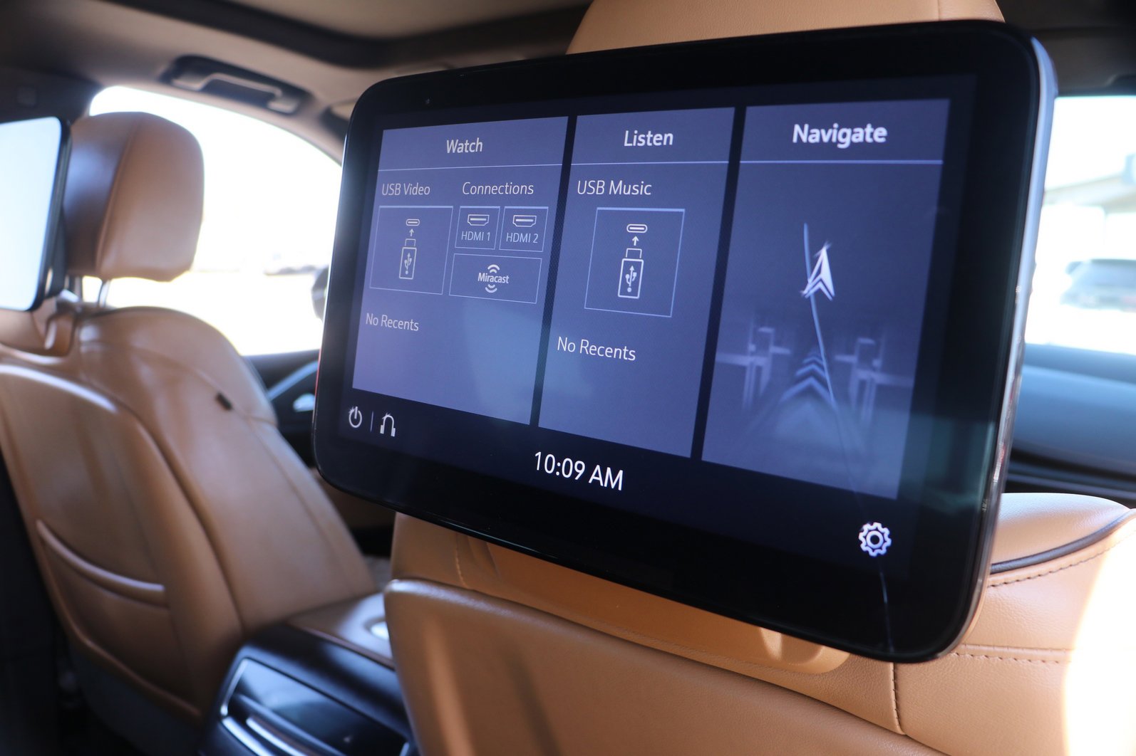 Used 2021 Cadillac Escalade Premium Luxury image 33