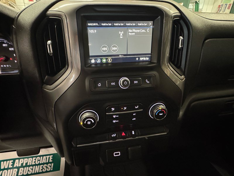 Used 2019 Chevrolet Silverado 1500 Custom w/ Custom Value Package AWD/4WD image 19