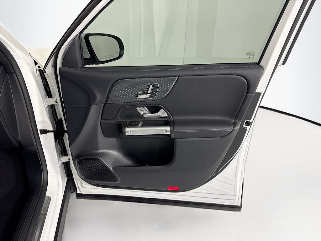 Certified 2026 Mercedes-Benz GLB 250 image 25