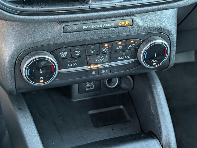 Used 2024 Ford Escape ST-Line image 25