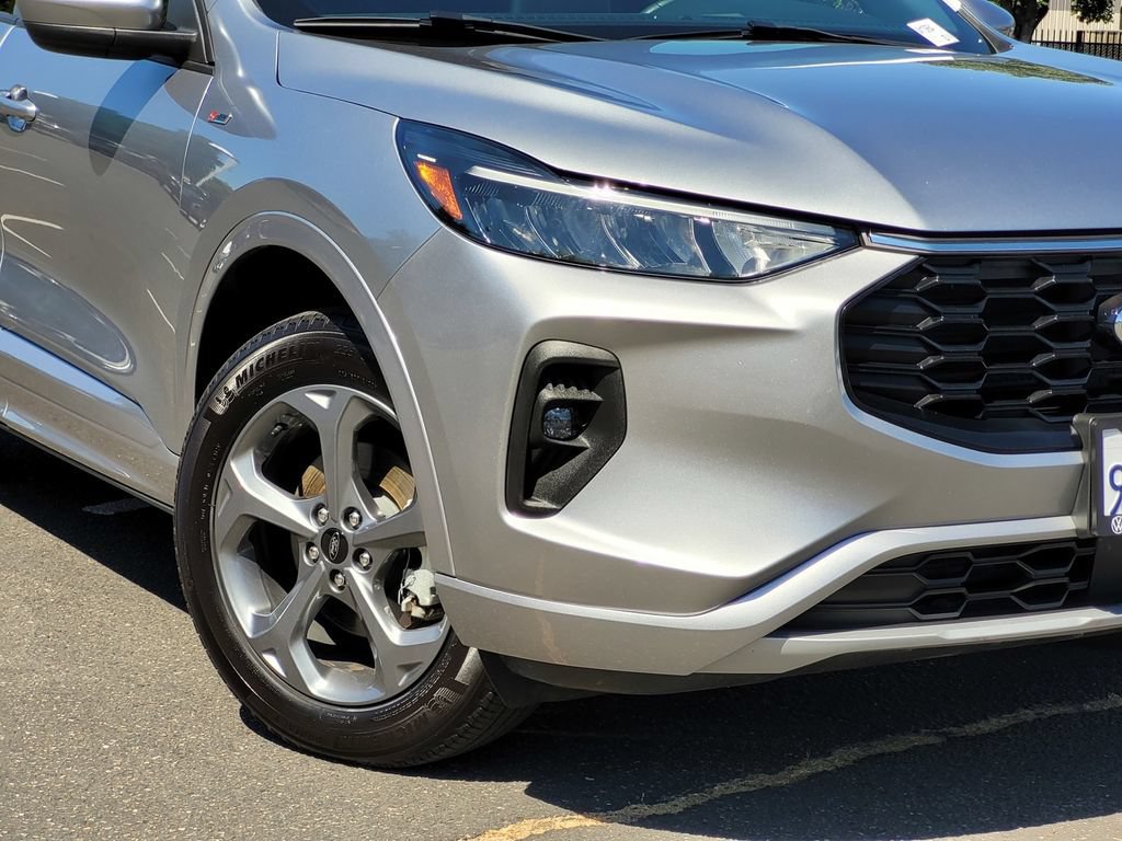 Used 2024 Ford Escape ST-Line Select AWD/4WD image 4