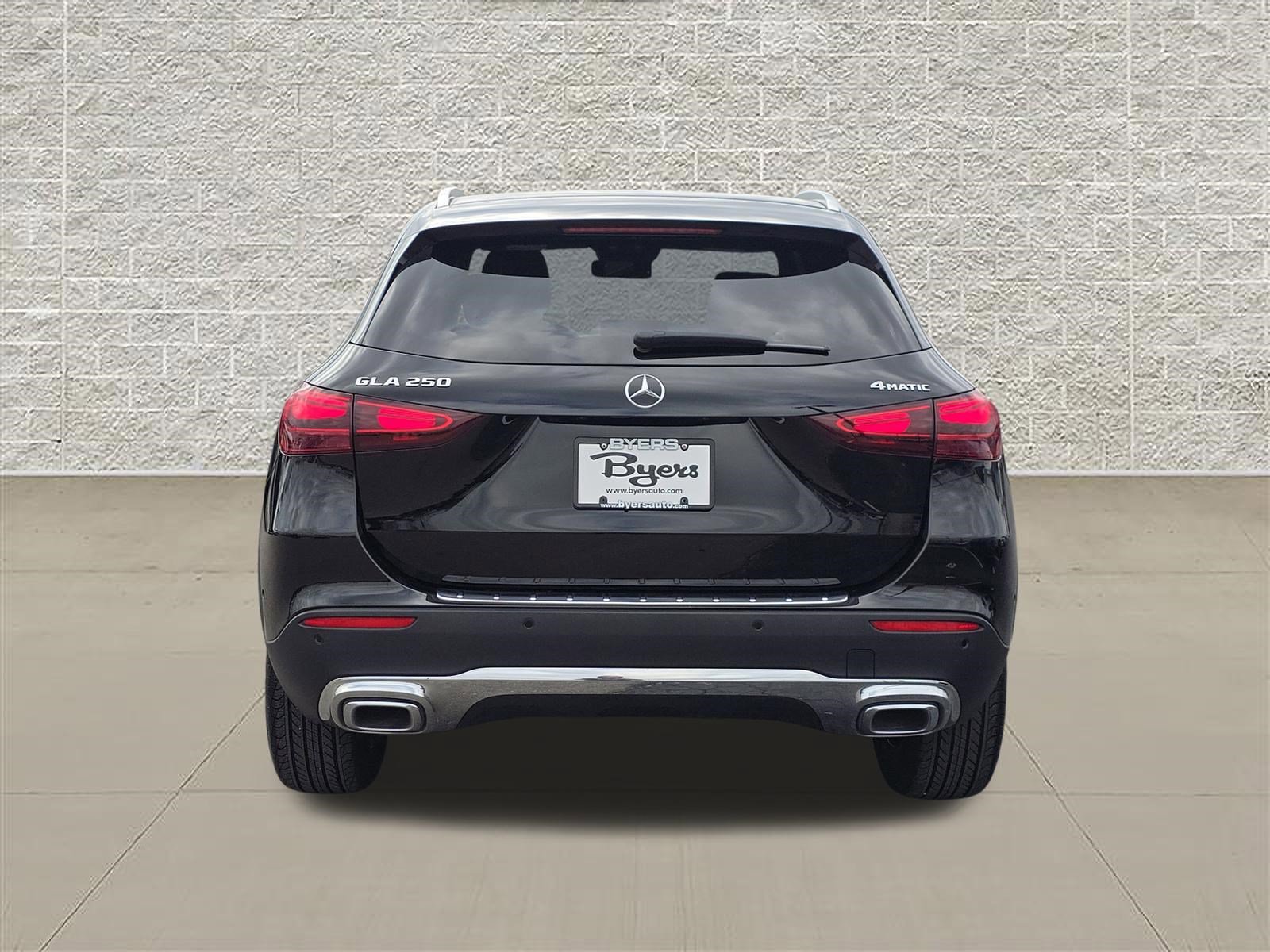 Used 2025 Mercedes-Benz GLA 250 4MATIC image 6