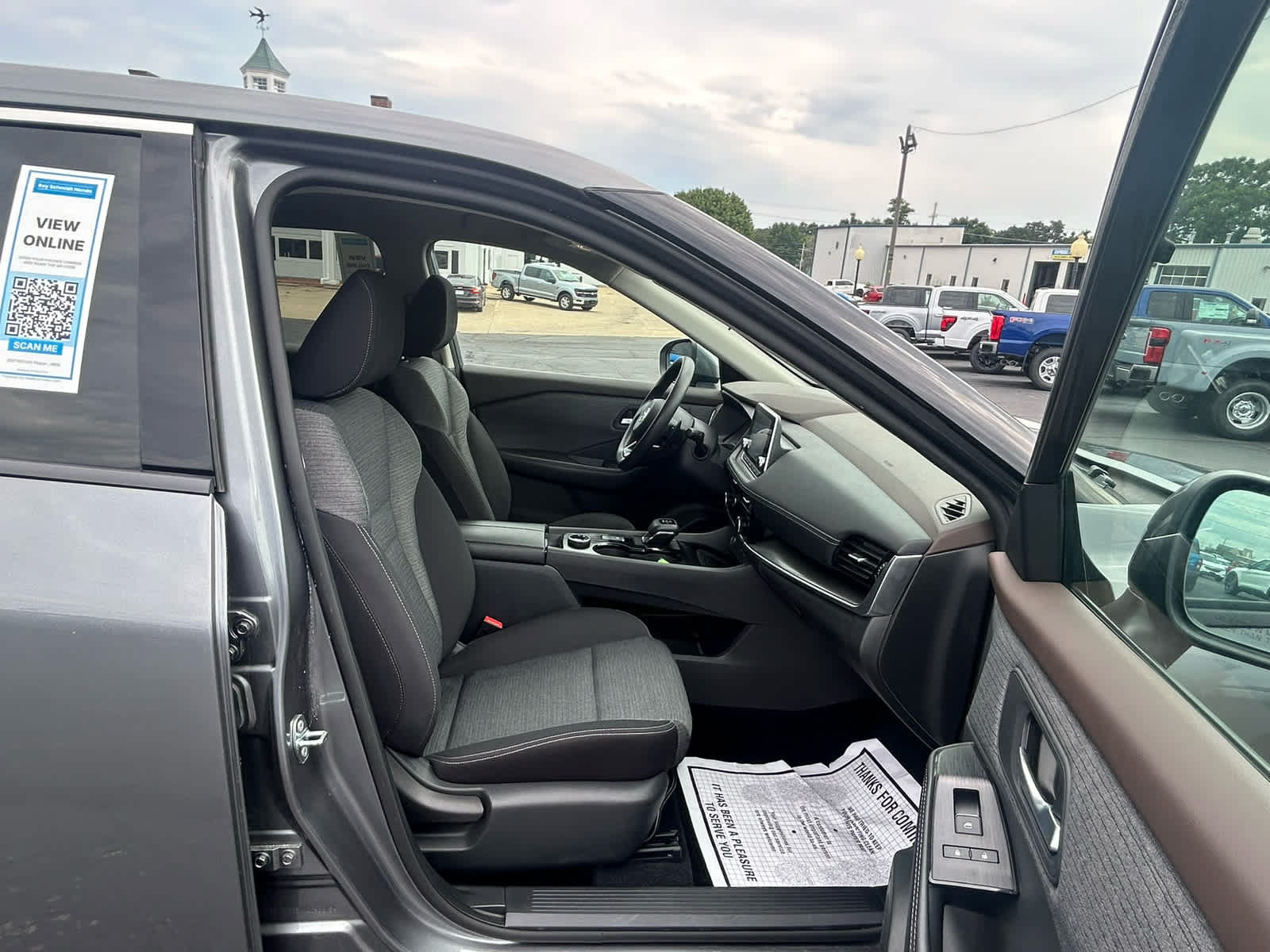 Used 2021 Nissan Rogue SV AWD/4WD image 15