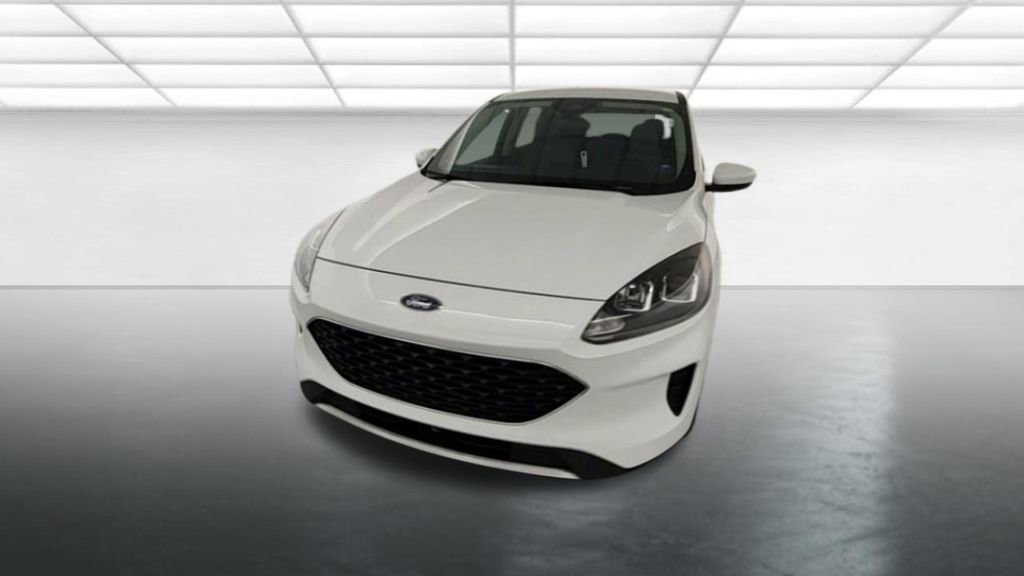 Used 2020 Ford Escape SE FWD image 2