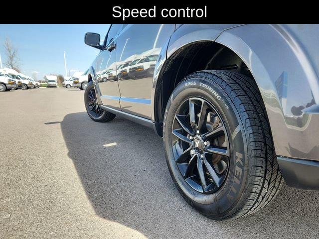 Used 2019 Dodge Journey SE w/ Blacktop Package image 17