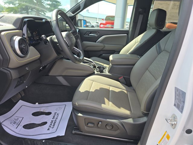 Used 2024 Chevrolet Colorado ZR2 w/ ZR2 Convenience Package III image 20