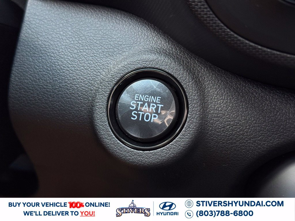 New 2026 Hyundai Venue SEL FWD image 31