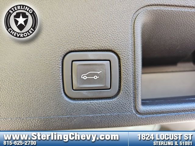 Used 2023 GMC Terrain SLT w/ Elevation Edition image 30